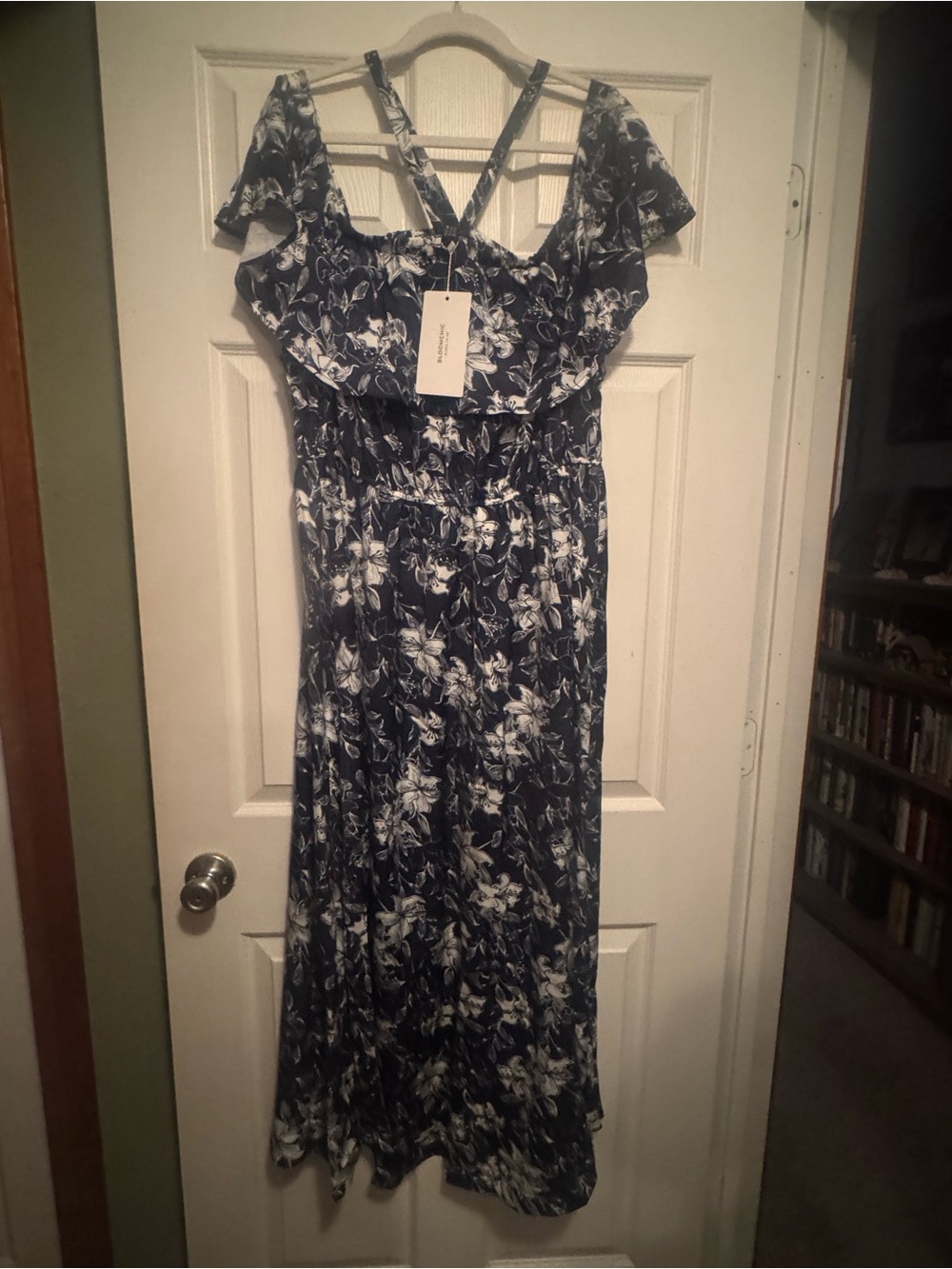 NWT Bloomchic Sz 18-20 (1X) Plus Navy Floral Off-Shoulder Maxi Dress w/ side sli - Picture 4 of 11